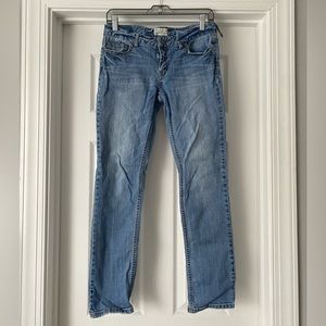 Aéropostale | Size 3/4 Short | Bayla Skinny